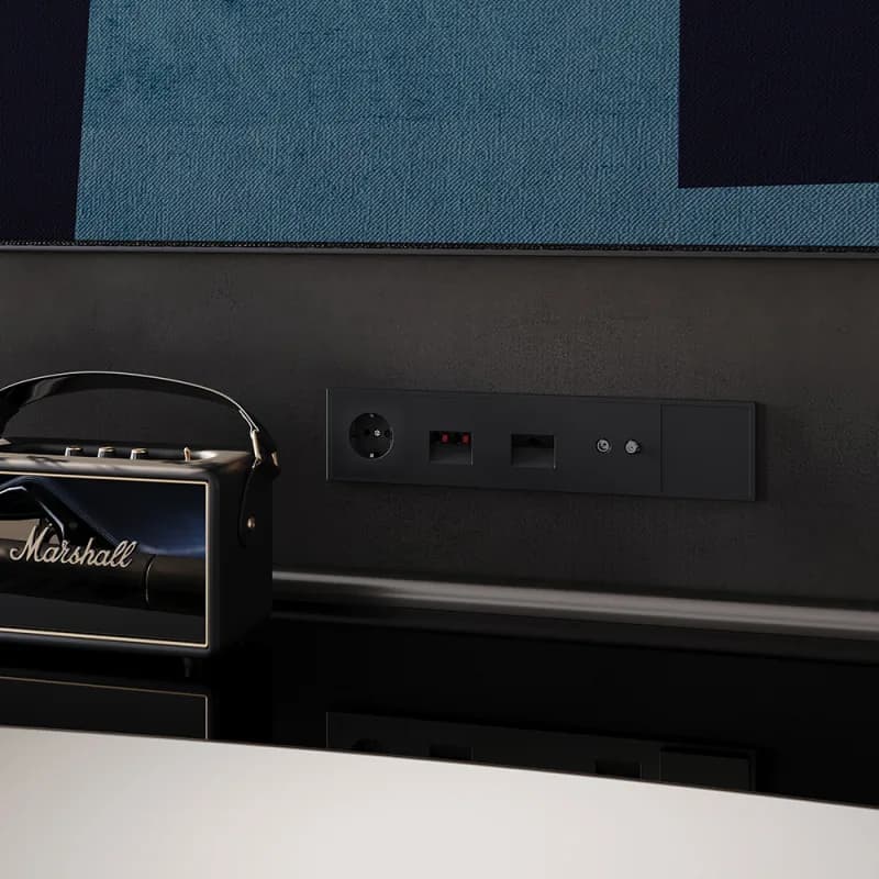 Рамка пластиковая VOLTUM S70 на 5 постов, (черный матовый)